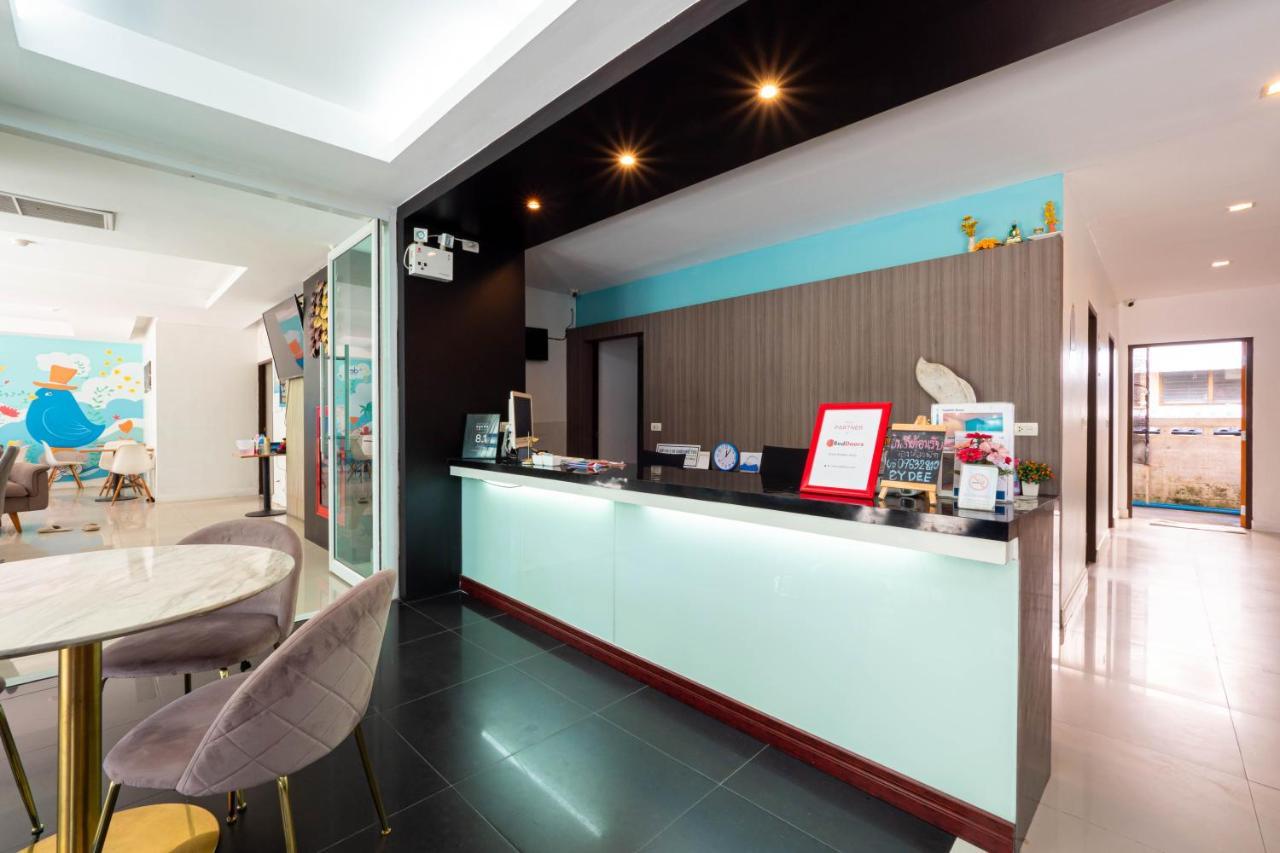 Отель By Dee At Jomtien Экстерьер фото